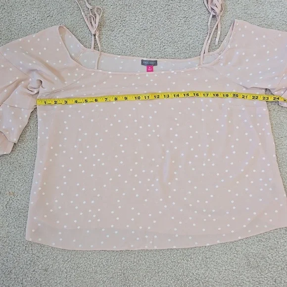 Vince Camuto Cold Shoulder Tiered Sleeve Pink & White Polka Dot Blouse Size XL - Picture 4 of 8